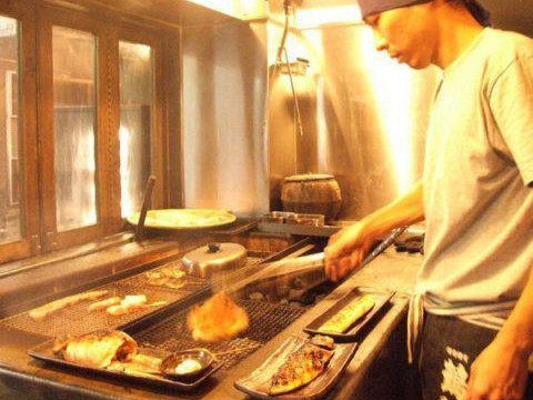 都内を中心に和食メインのお店を約70店舗展開する企業 ※画像は既存の干物炭火焼店
