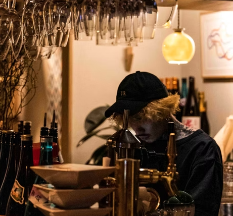 "世界に通用する酒場"を目指している個性派ネオ酒場です。