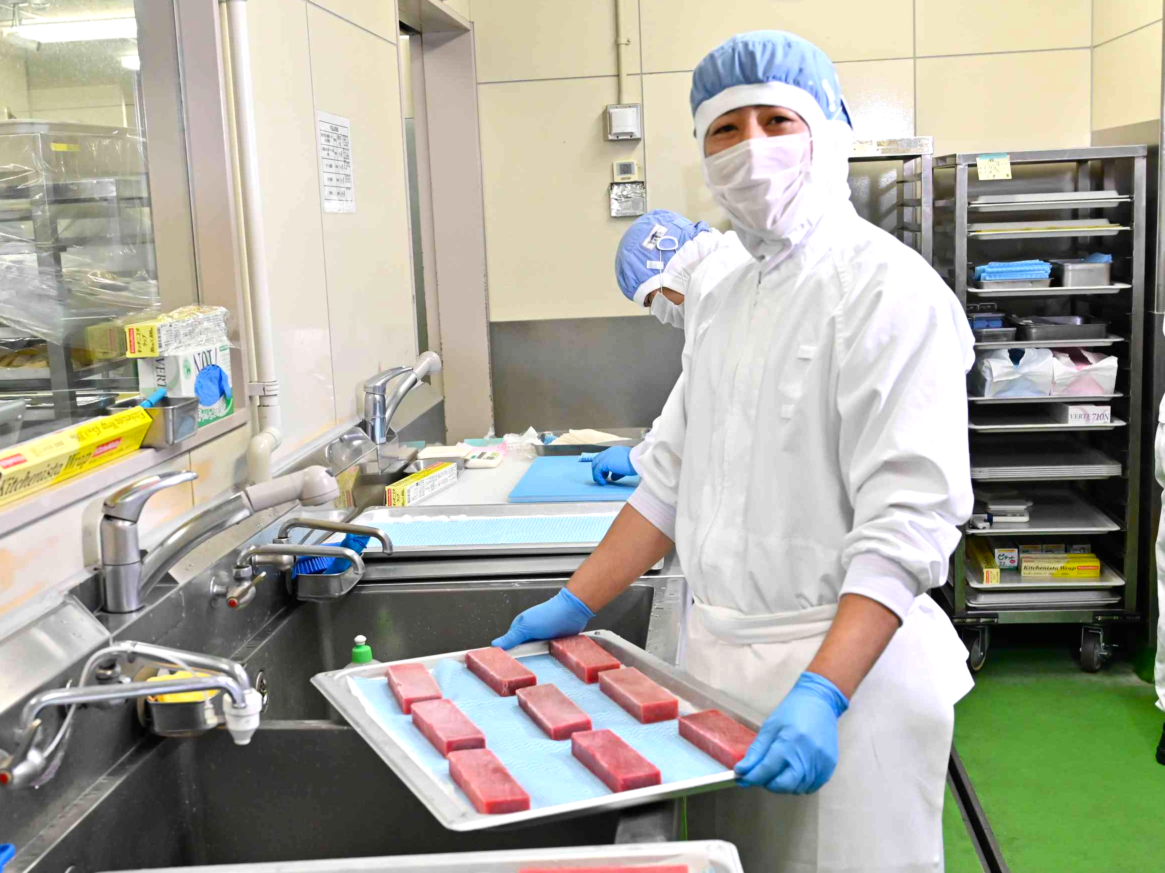 ANAグループの一員として機内食の調理や搭載業務などを展開