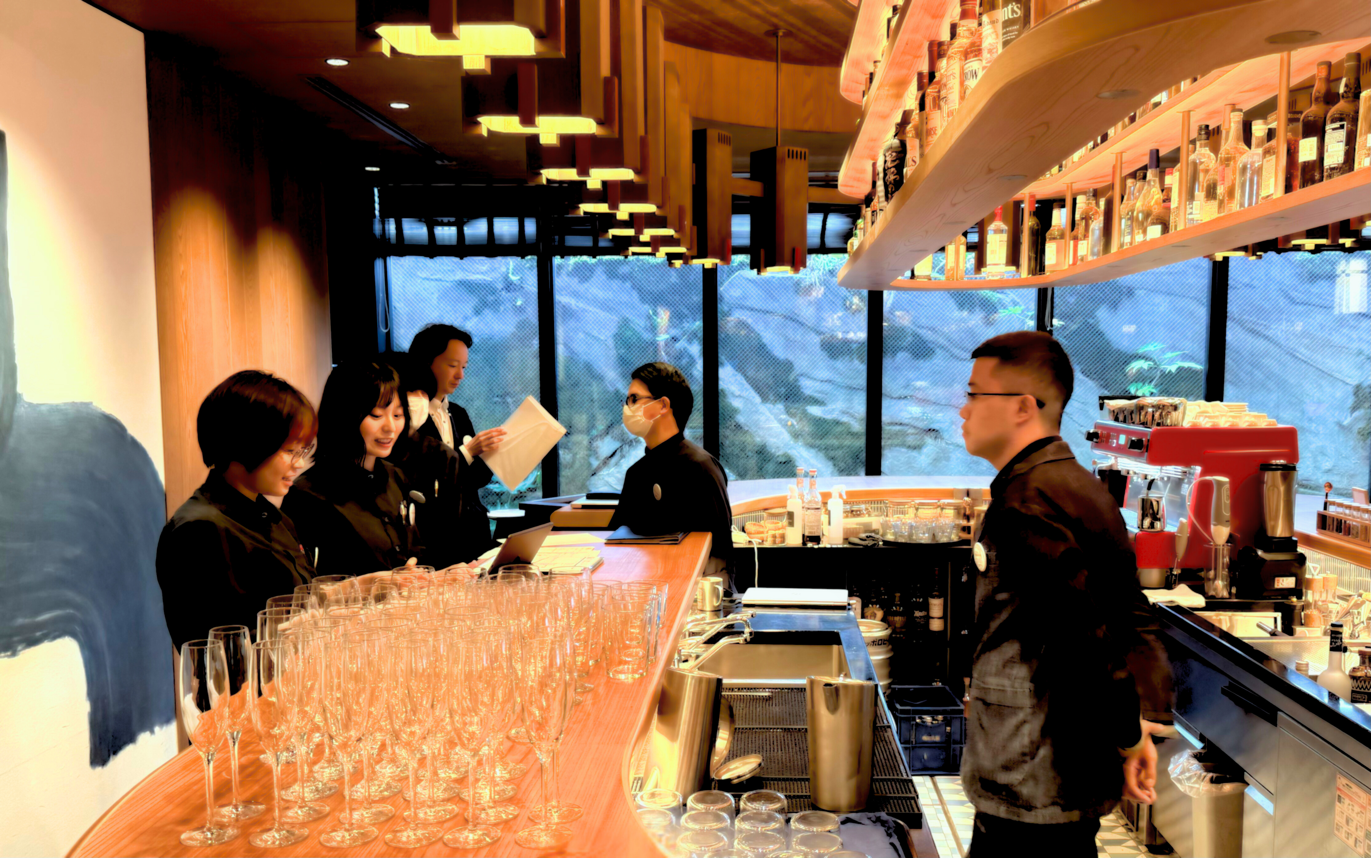 都会の音が遠のくと、心の声が聞こえてくる。飛騨高山の静けさが、あなたの新しい可能性を呼び覚ます。