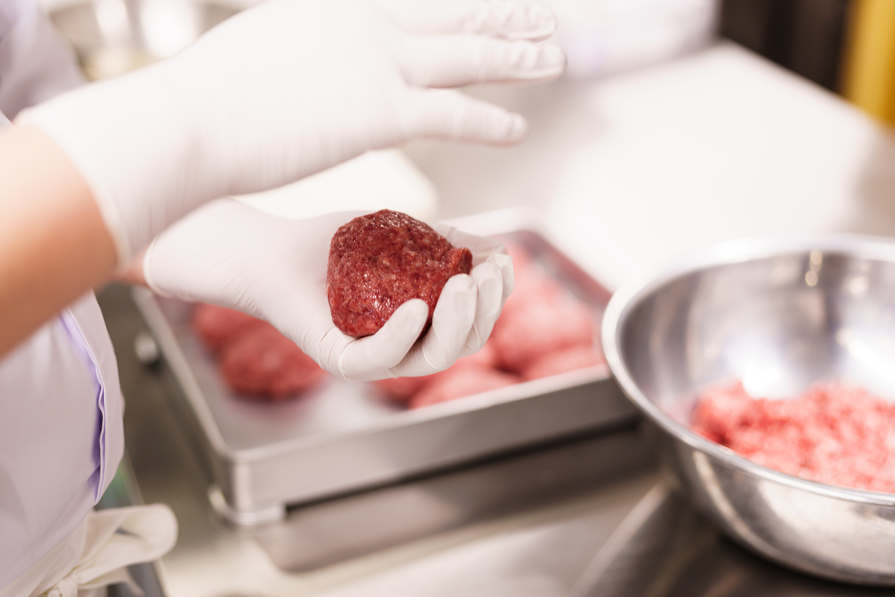 安定基盤の経営母体で、安心して仕事に取り組めます