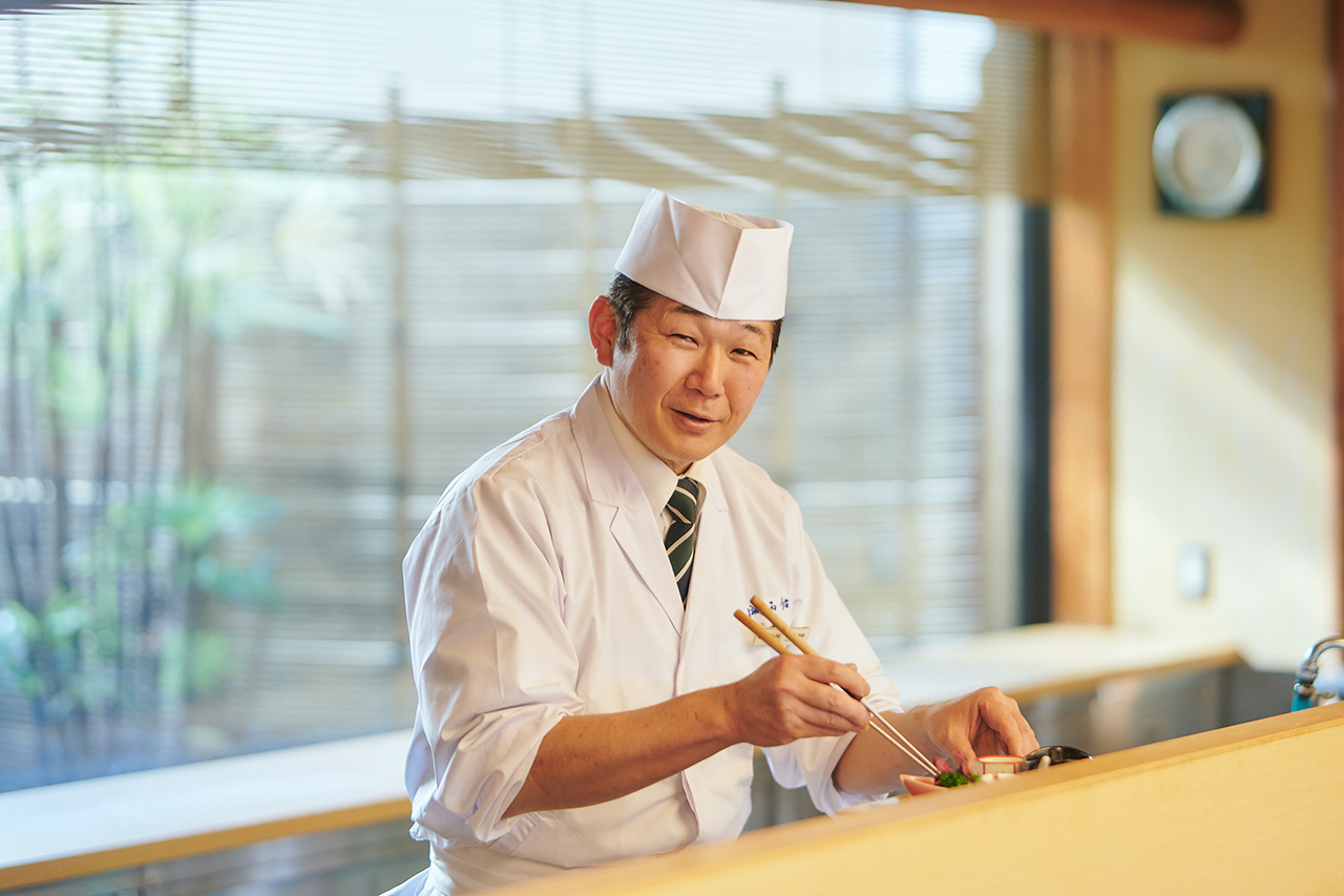調理部門では、和食・洋食の垣根をこえて、チームで連携しています。