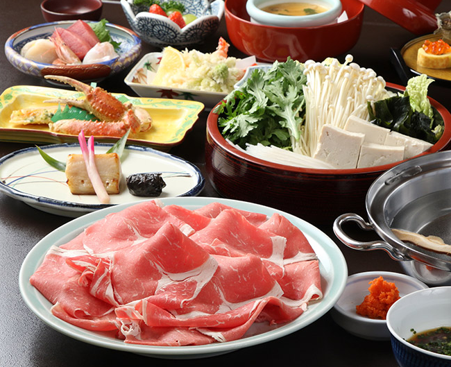 素材の旨みを最大限に活かす。割烹としての伝統を守る味と演出。
