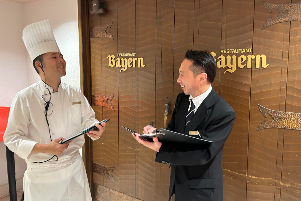  あなたの笑顔とサービスで、お客さまの素敵な思い出を一緒に作りましょう！