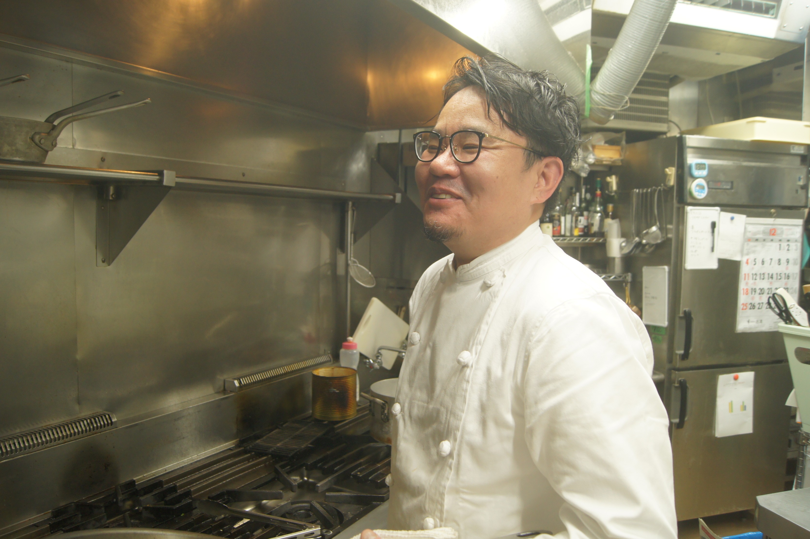 チームワークを大切にしながら、お客様に喜んでいただける料理を一緒に楽しみながらつくりましょう!