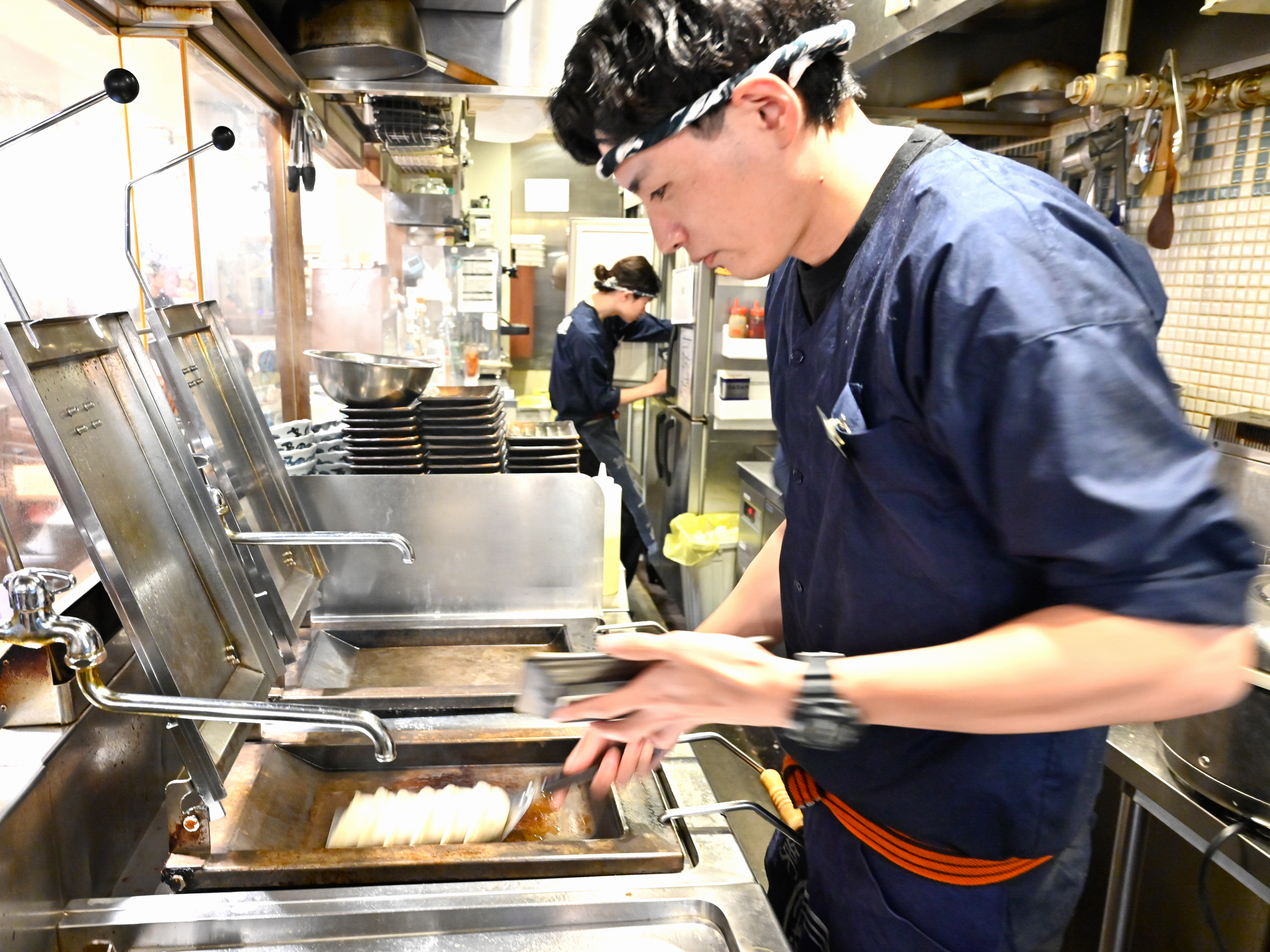 豊富なマネジメント経験を正当に評価。マネージャーになれば月給49.8万円以上も可能です。