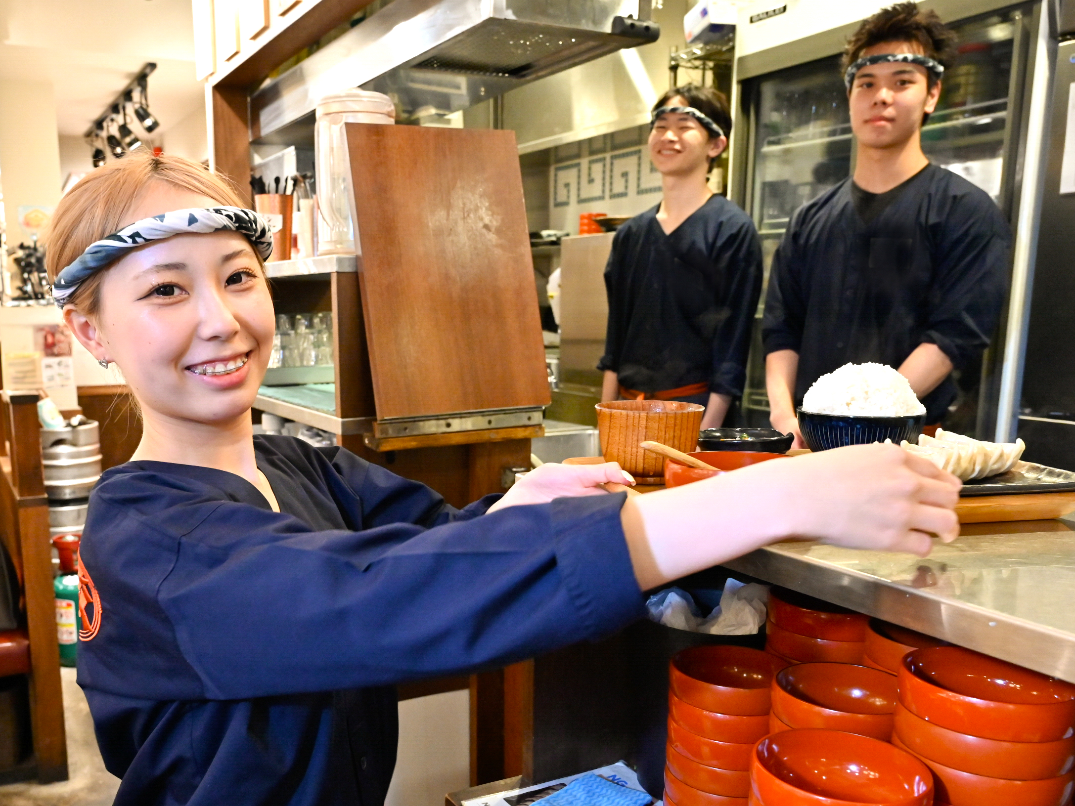 ダンダダンはチェーン店で多店舗展開していますが、転居を伴う転勤はありません