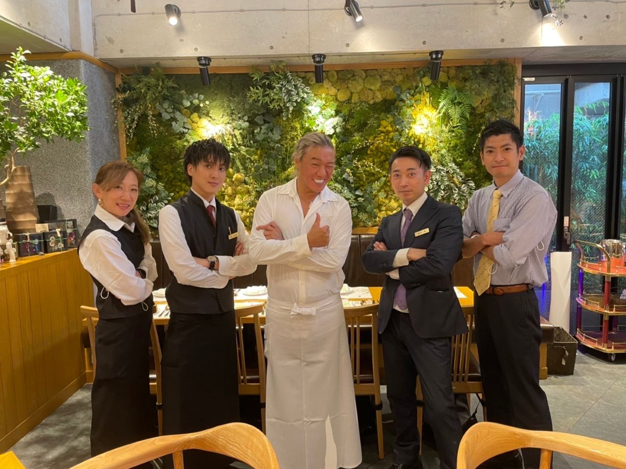 将来的には、新店舗の店長として活躍できるチャンスもあり、長く働きながら成長を目指せる職場です！