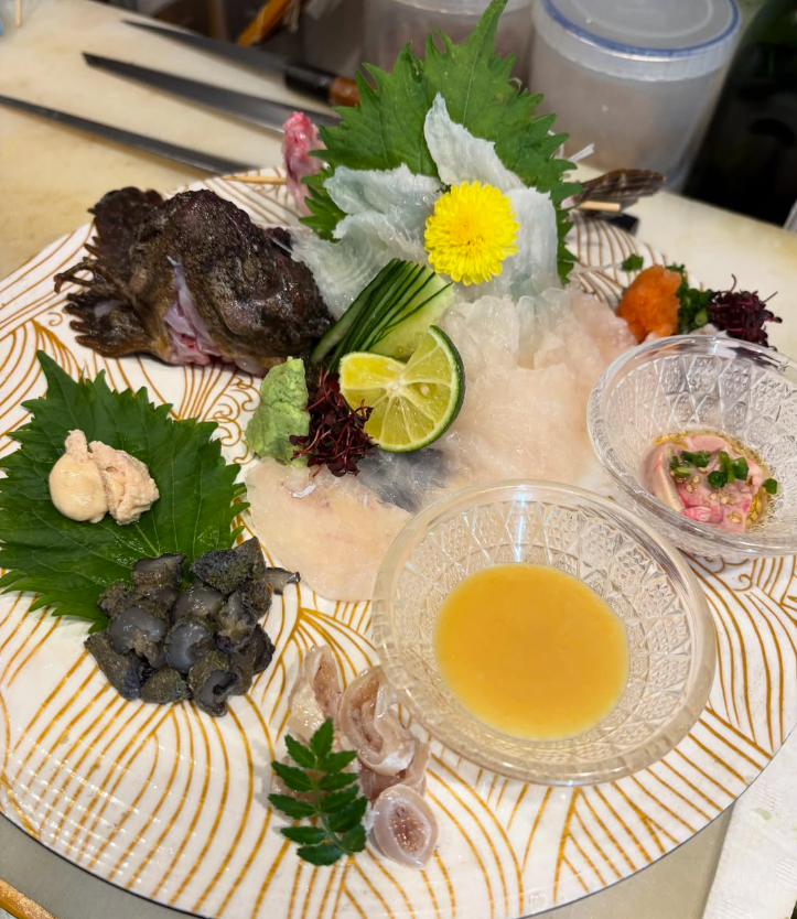 鮮魚や旬の食材を扱う海鮮立ち飲み『夢ごりら』。梅田で“立ち飲みの域を超えた”料理を提供しています。