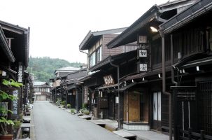 <年間休日110日間>月9日休みで、プライベートも充実させながら安定して働ける環境を提供します。