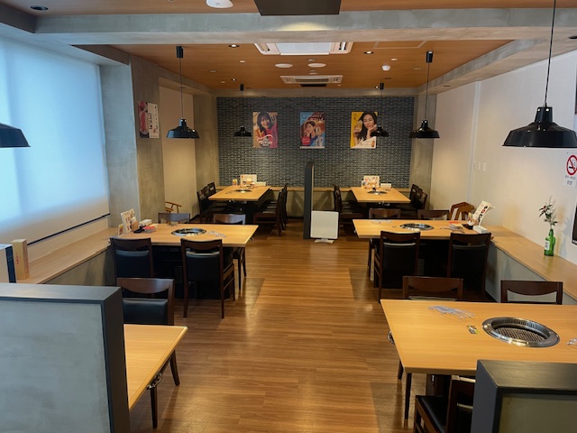 無煙ロースターが人気◎信州プレミアム牛も扱っているので、肉の知識、スキルアップとも向き合えます!