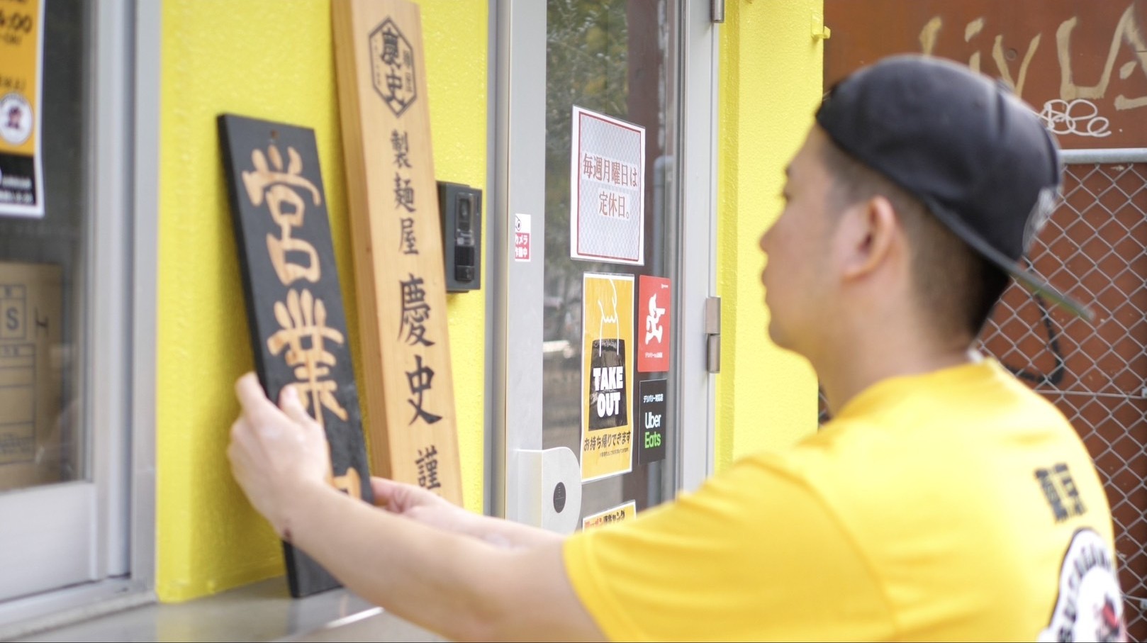 店長から統括マネージャー、本部職まで。意欲次第で幹部ポジションも目指せす。