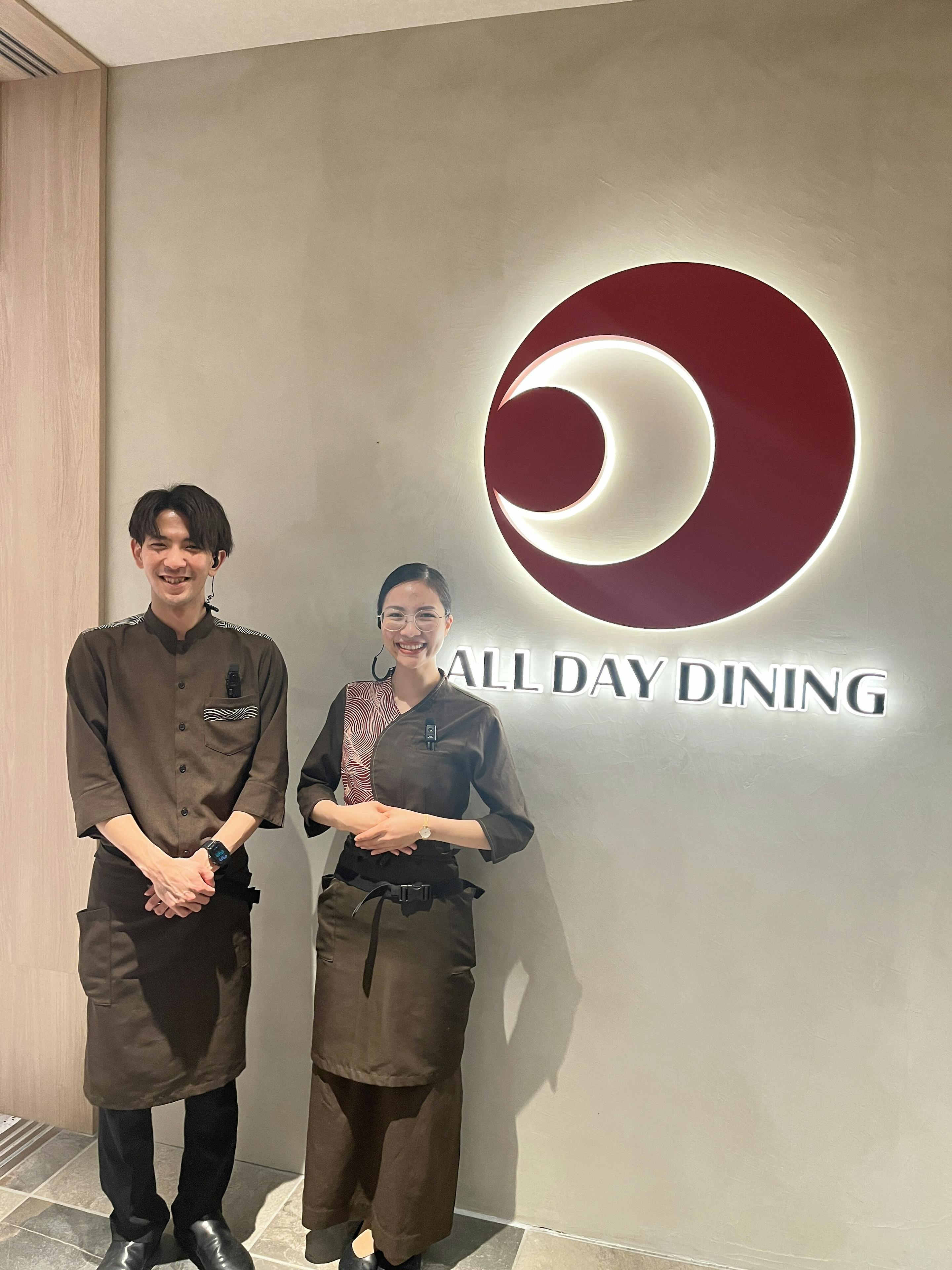 料理の提供だけでなく、空間づくりや丁寧なおもてなしなど、総合的な接客スキルが求められるポジション♪