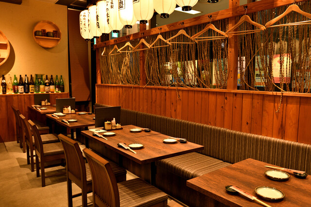 運営ノウハウを学びながら、店長やエリアマネージャー、本部職へのキャリアアップも目指せる環境です。