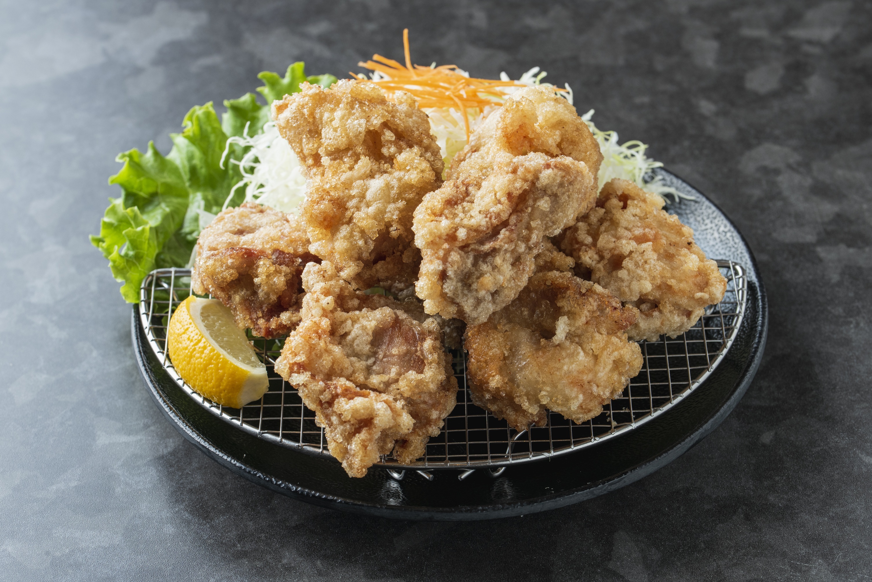 基本定時退社&月8日休み。働く時間にメリハリがあるから、プライベートも大切にできます。