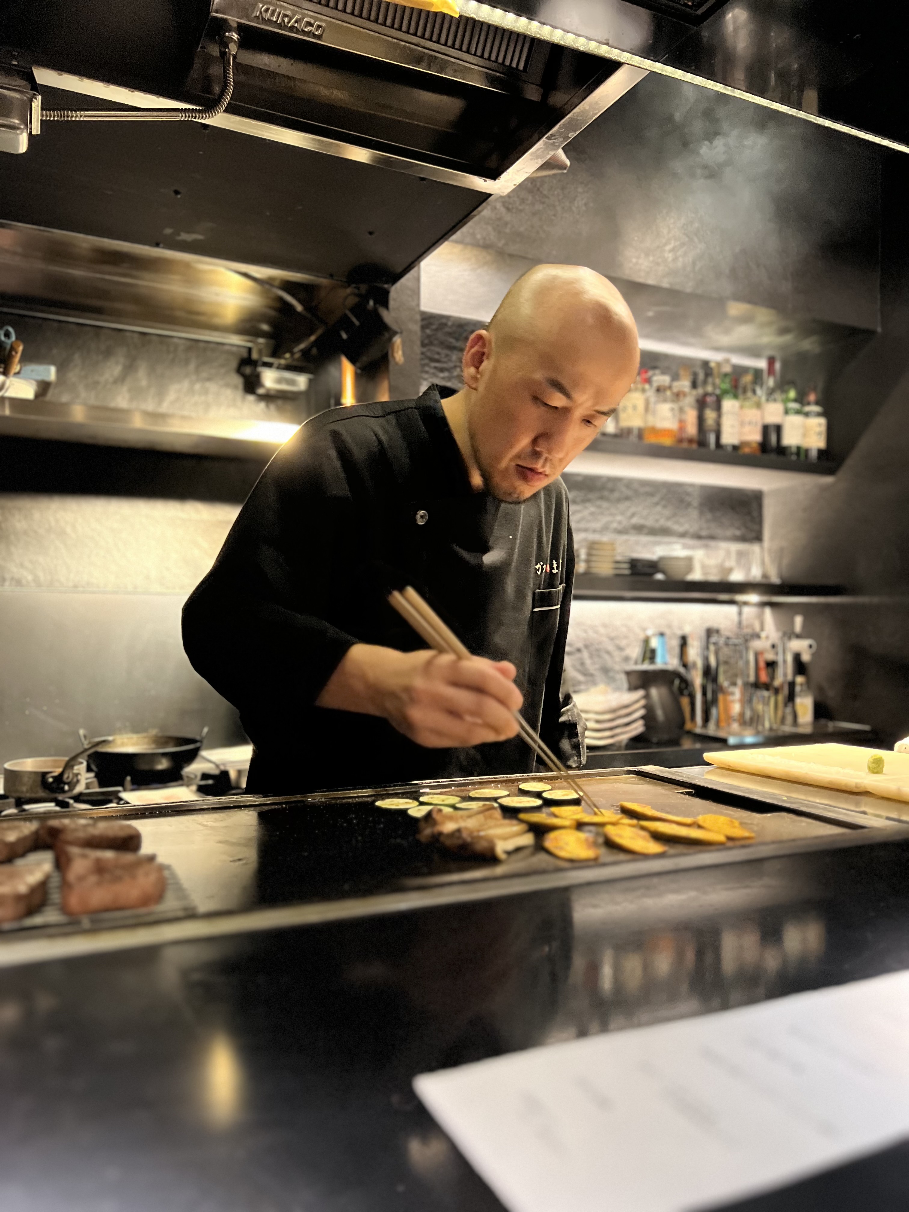 『肉割烹かつまた』にて調理スタッフを募集しています。