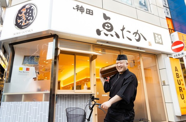 市ヶ谷・神田ともに駅から徒歩すぐの好立地。通勤しやすく、働きやすい環境です。