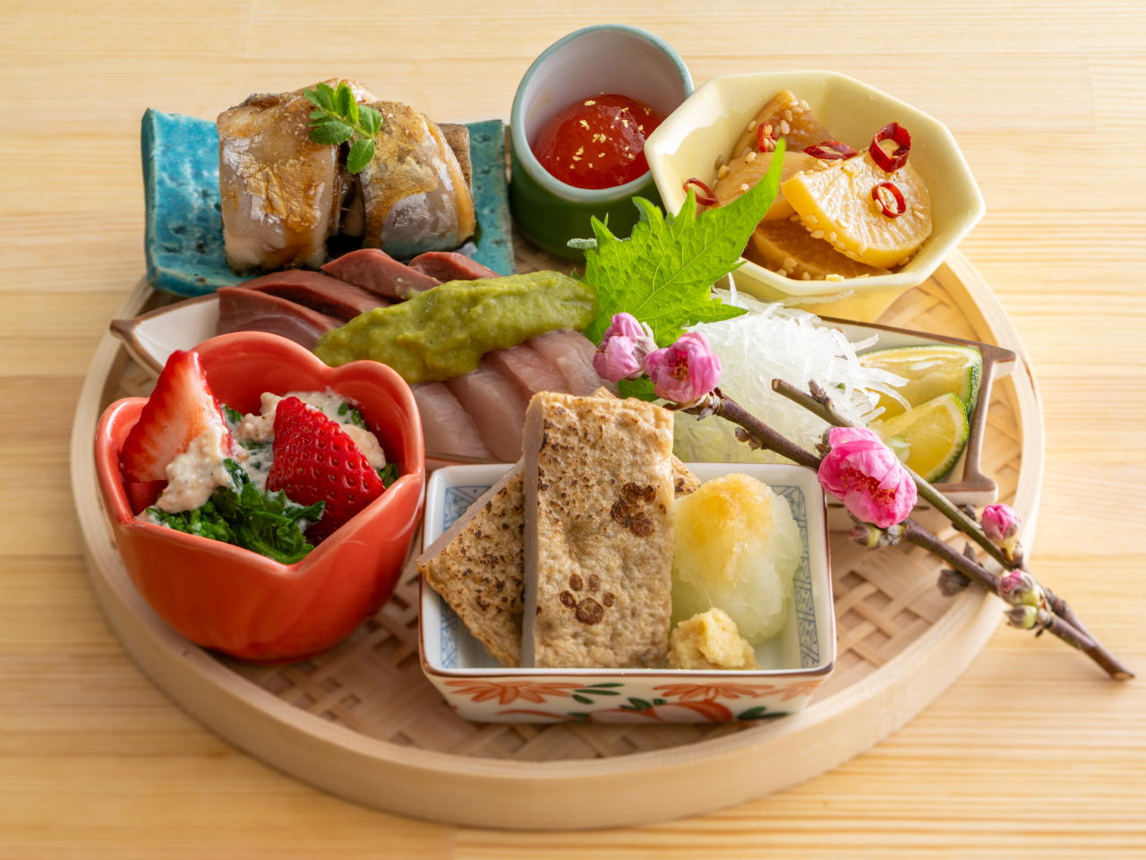 旬の食材を活かした寿司と家庭料理。経験を存分に発揮できる舞台がここにあります。