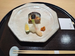 今回の募集では、日本料理、和食の調理経験を3年以上お持ちの方を対象にしています。
