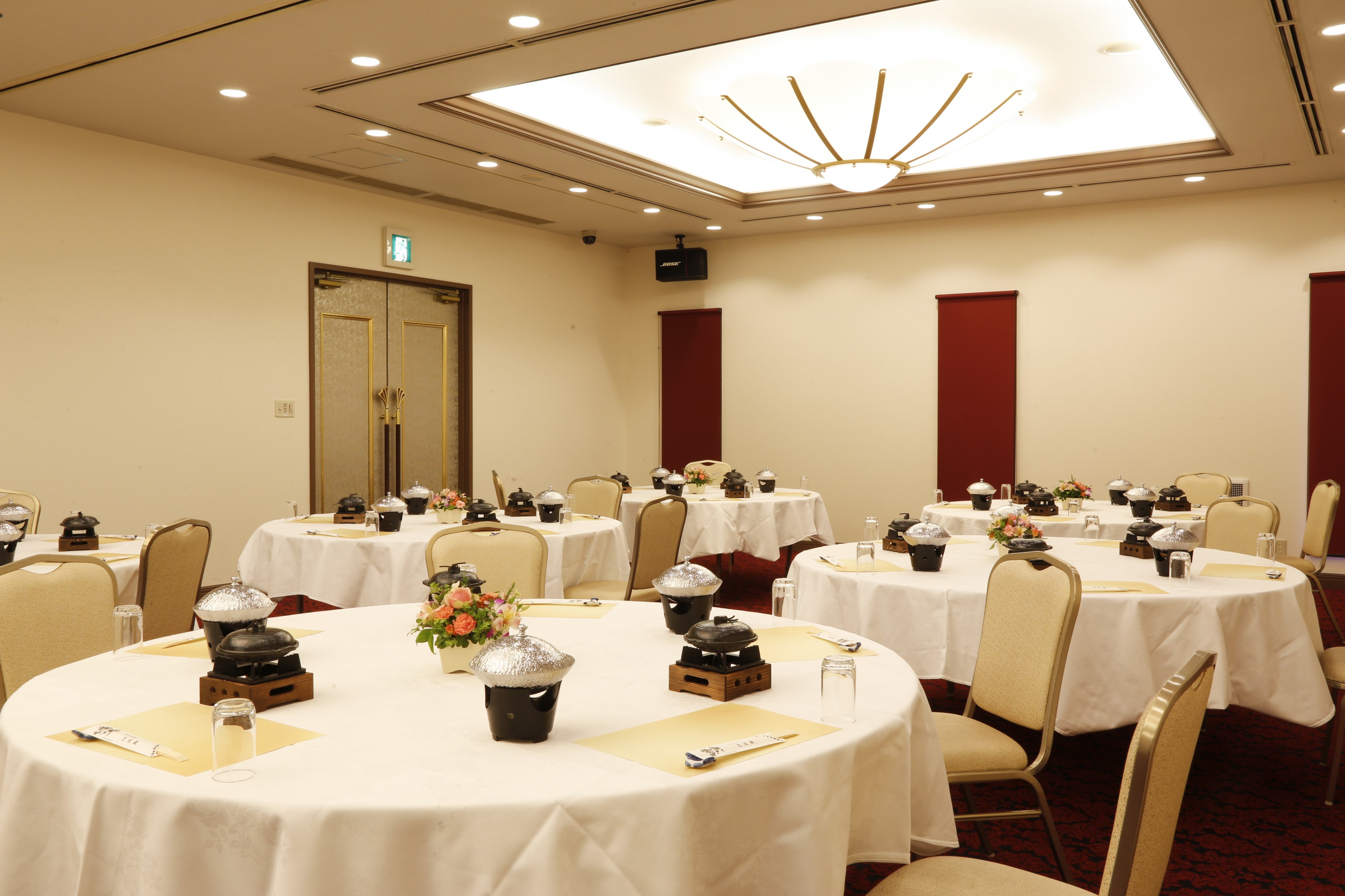 小さな会社だからこそのチームワーク。困った時は自然と助け合える温かい雰囲気です。