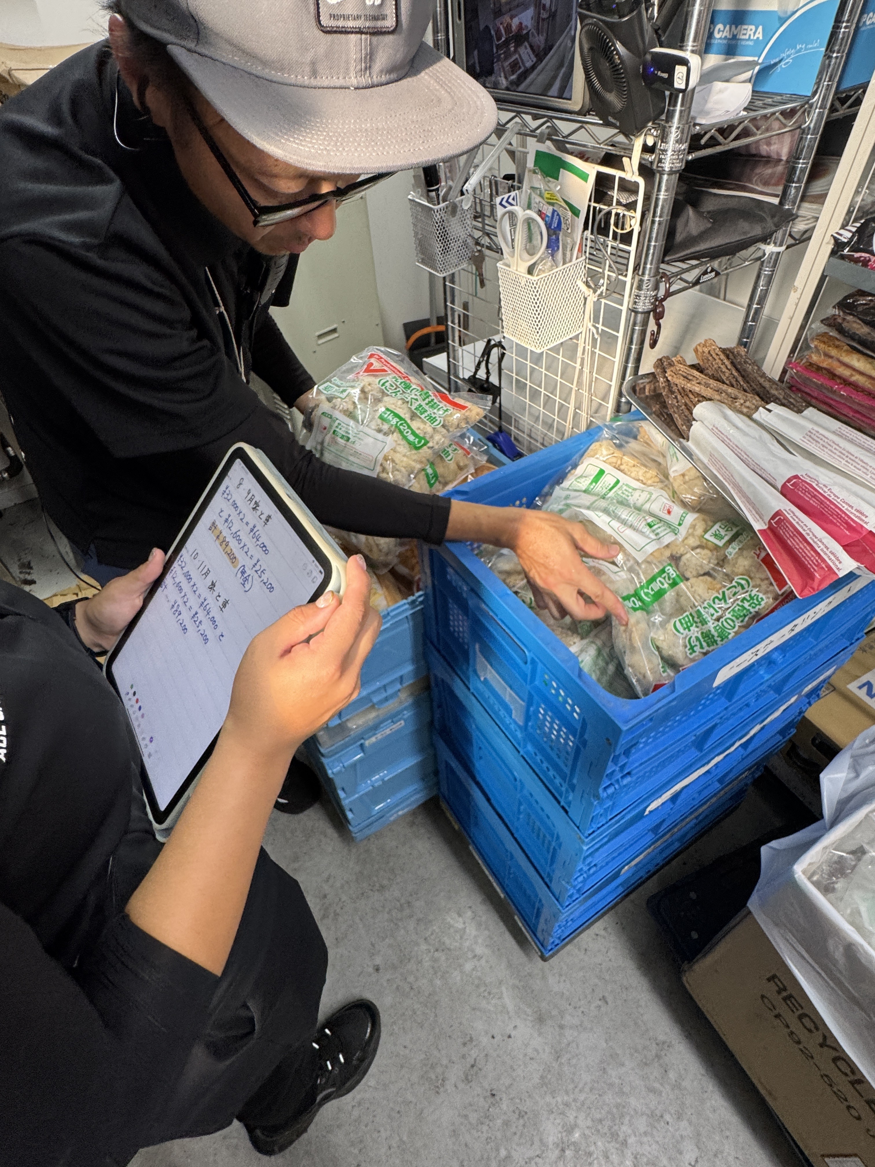 商品の動きは秒単位。タブレットで在庫と現場をコントロール