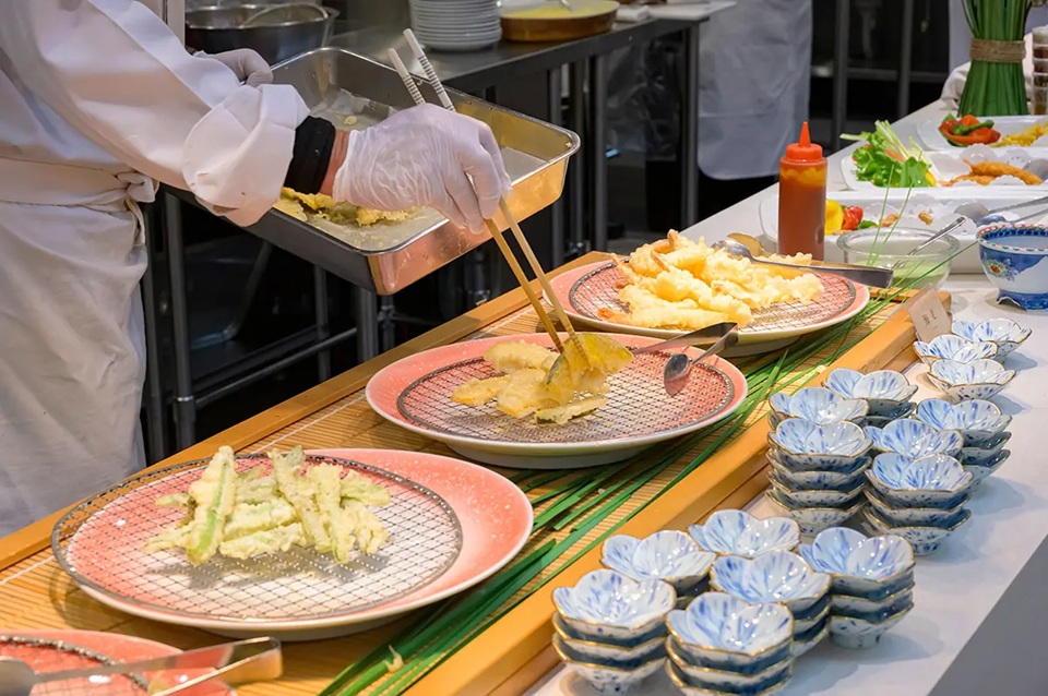 調理経験を活かし、和食部門で活躍を!