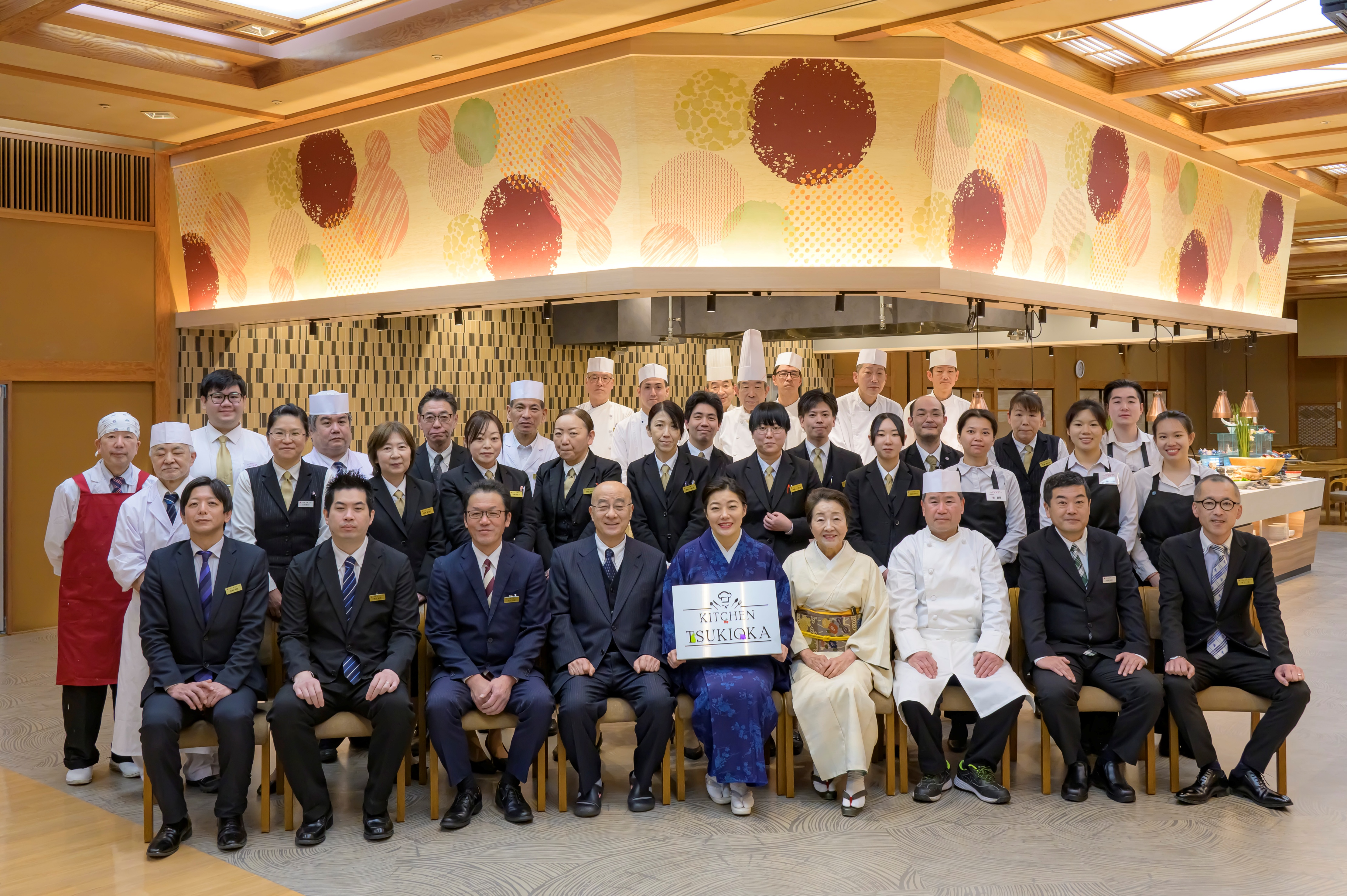 “山形のおもてなし”を支える仲間たち。あたたかい人間関係も魅力のひとつです。