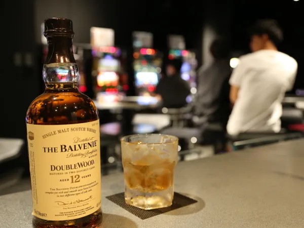 美味しいお酒とおつまみ、オリジナルメニュー等もご用意しています。
