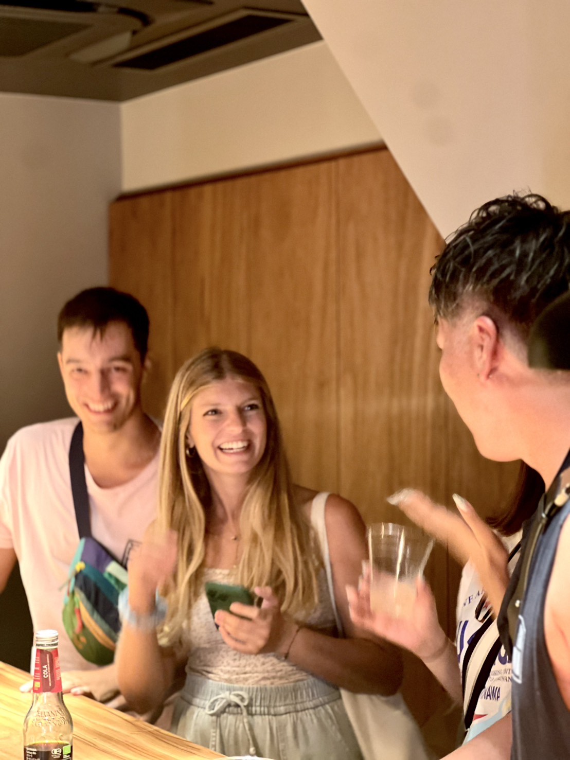 気づけば、隣のお客様は海外の人！？語学×焼肉の最前線。