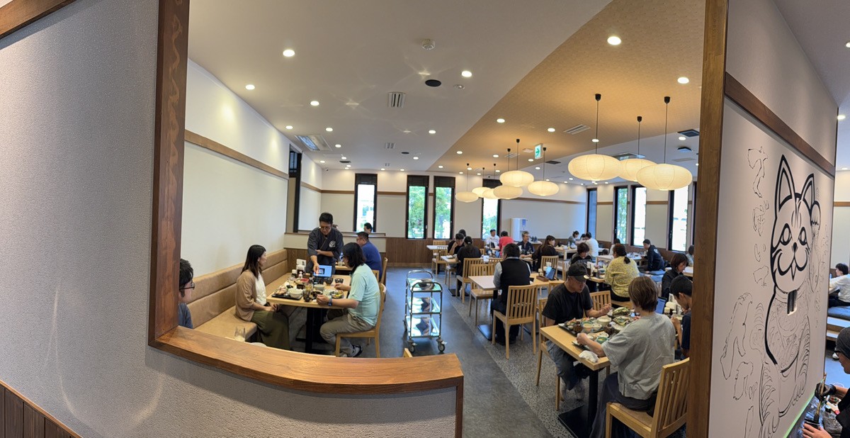 「また来るね」がうれしい。笑顔が活きる接客の仕事です。