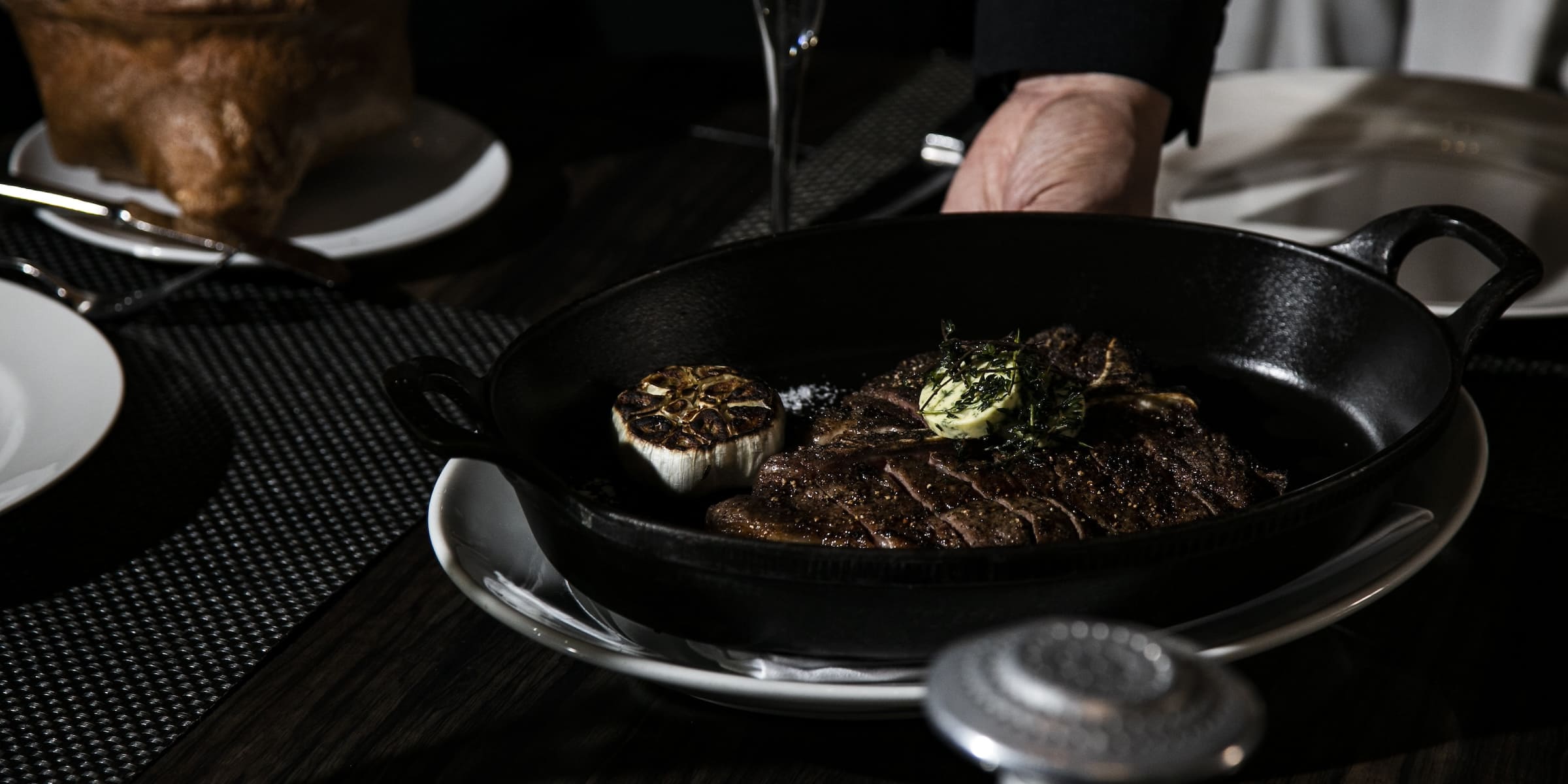 チームワークを大切にしながら、みんなでお店を育てていく雰囲気が魅力。