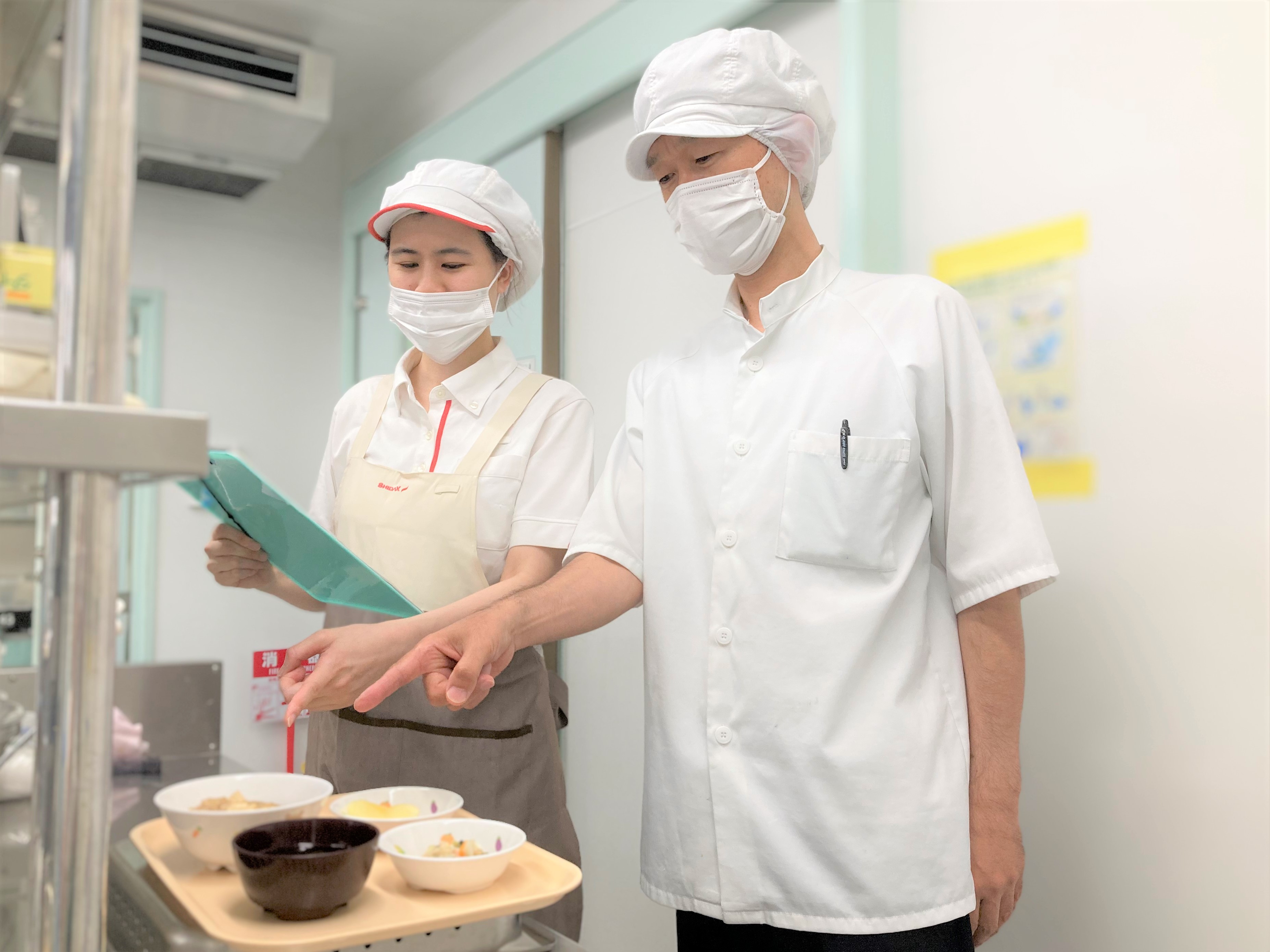 チームで支え合いながら現場を運営しています。