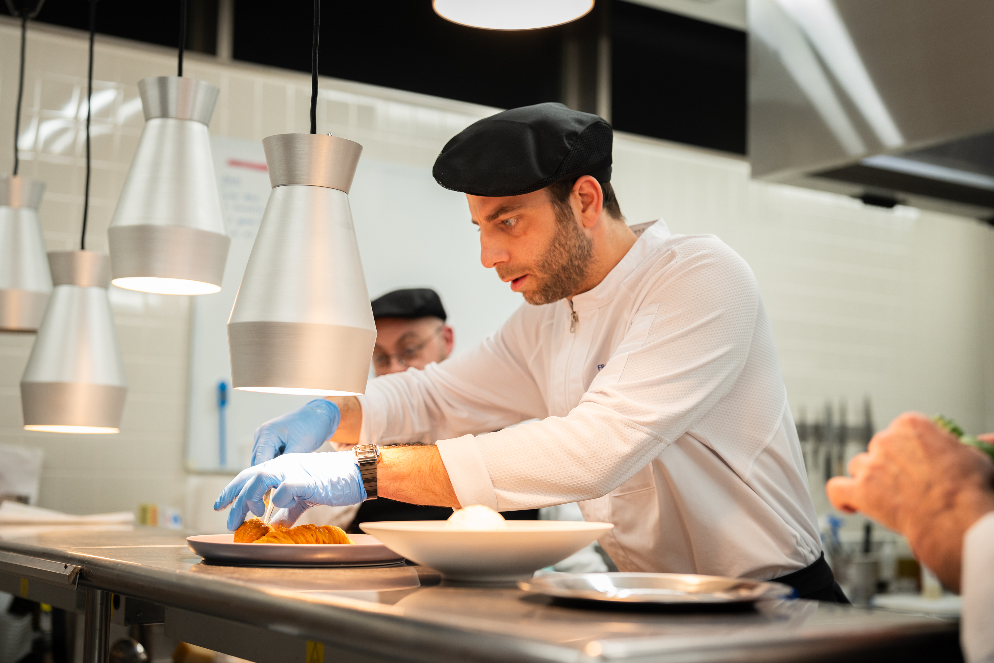 多彩な施設が揃う上質な空間で働けます。