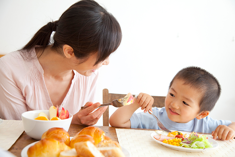 毎日のごはんが、子どもたちの笑顔と成長につながっていく。そんなやさしい調理の仕事です。