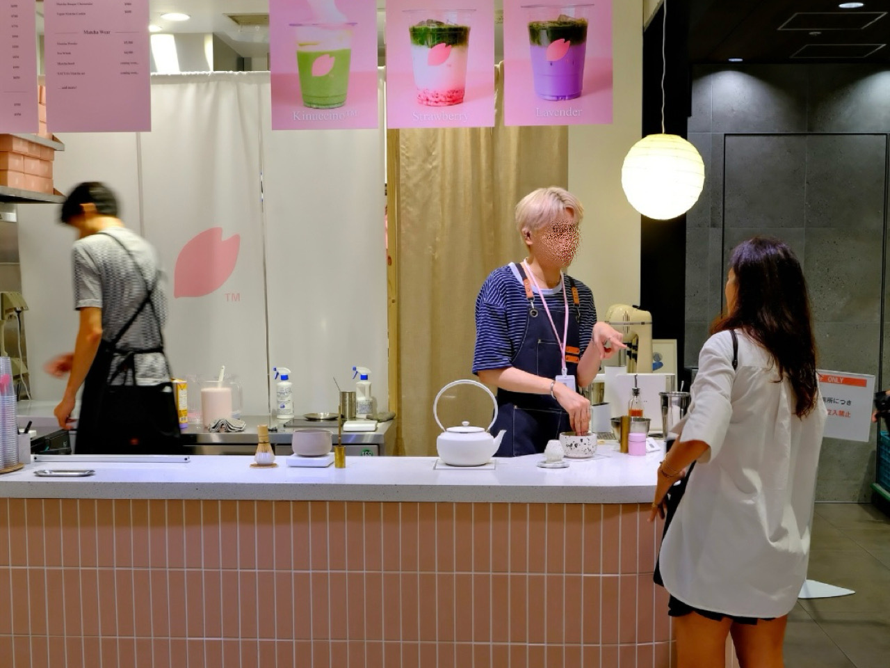 目の前で抹茶を点てて提供!現代の“茶室体験”を世界へ発信しませんか?