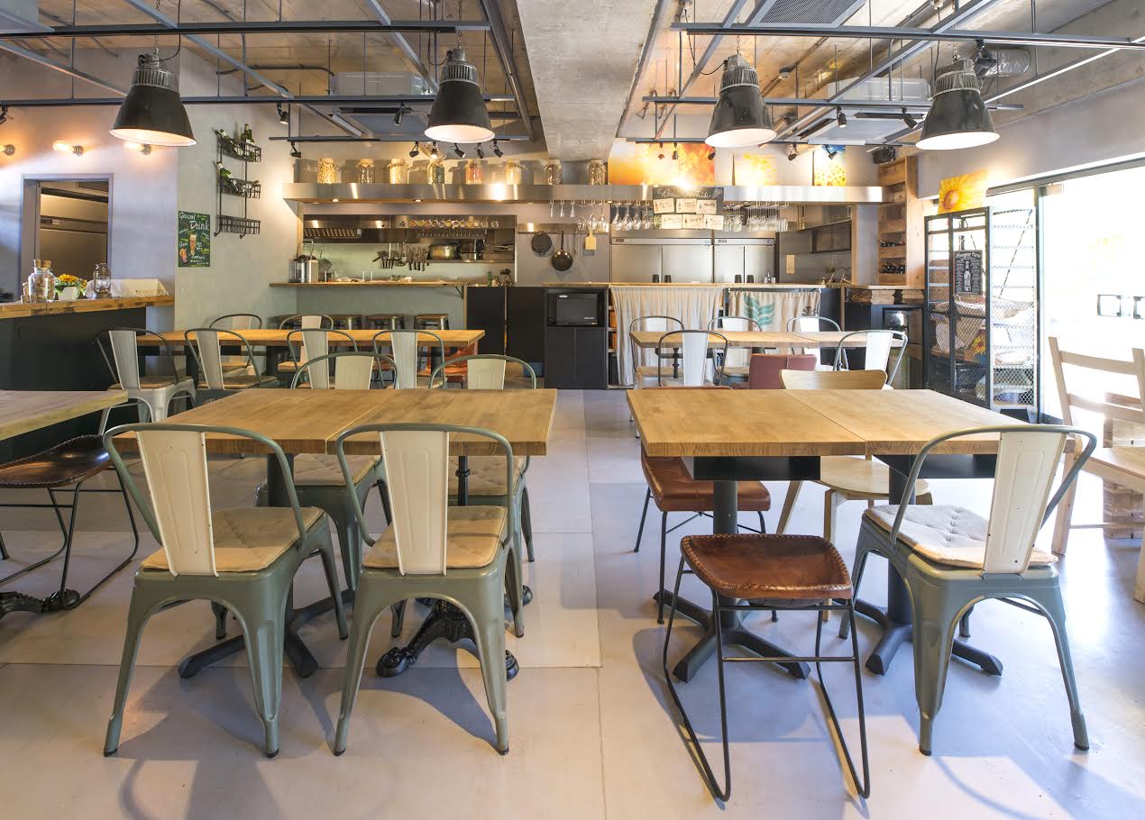 堅苦しさゼロ!明るく、気さくなスタッフと一緒に楽しみながら働きましょう◎