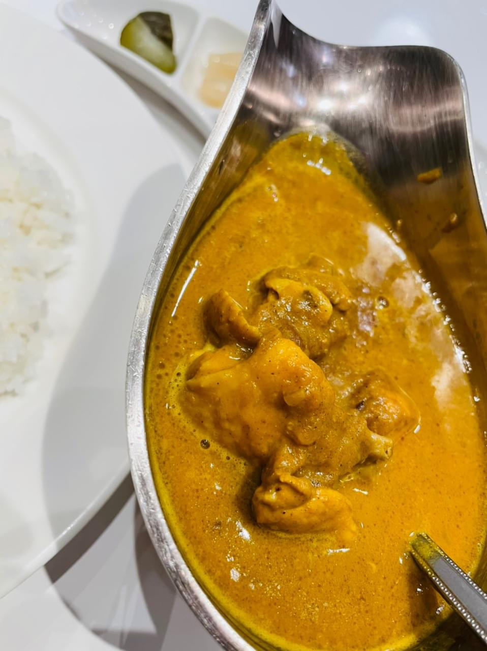 “王道メニュー”を丁寧に仕上げる毎日。料理の基礎からしっかり学べます。