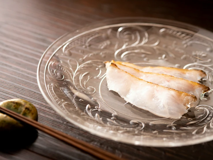 料理人の手元がそのまま空間になる、距離の近いカウンター中心の一軒です