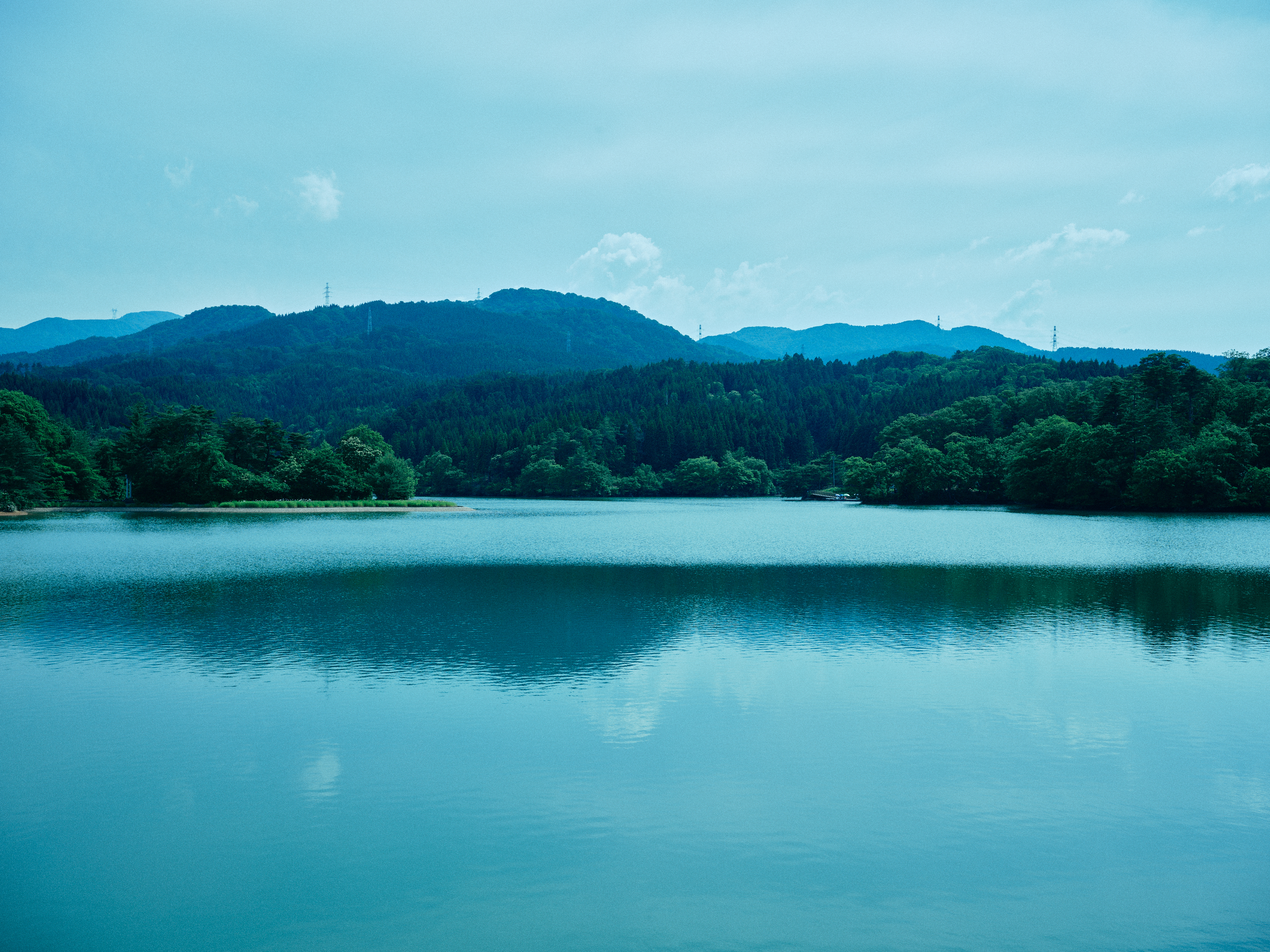 四季の移ろい、地域の恵み、生産者とのつながりを、食体験として届けていきます