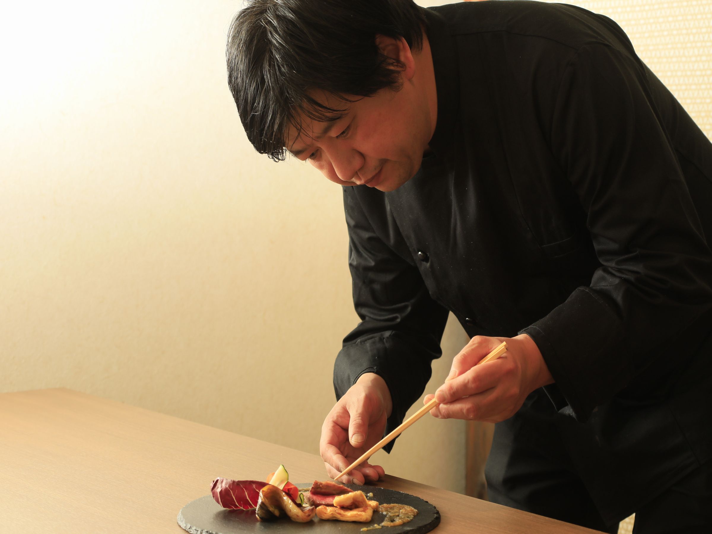 月給29万9,880円~35万円+賞与年2回の安定した待遇でお迎えします