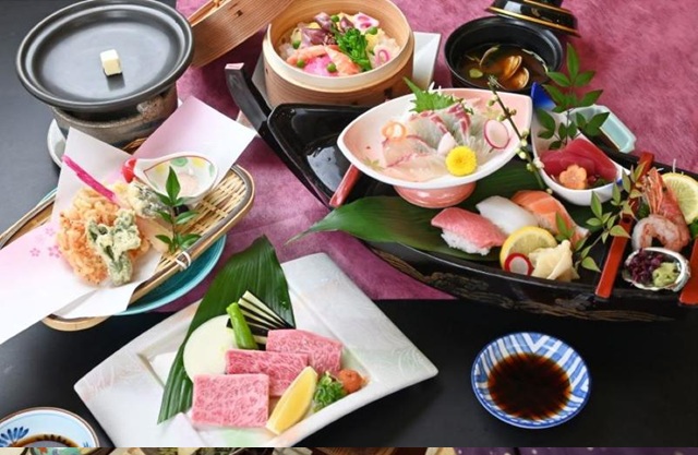 経験や適性に応じて、早期に店長を目指せるチャンスも。頑張りをしっかり見てもらえる環境で成長できます。