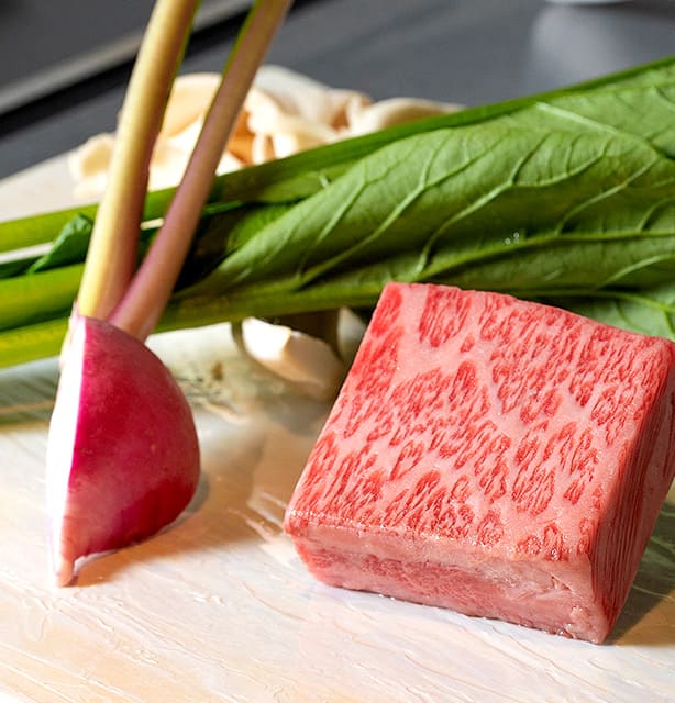 葉山牛をはじめとする厳選食材を、丁寧な火入れで一皿へ。素材の魅力を引き出す技術を発揮できます。