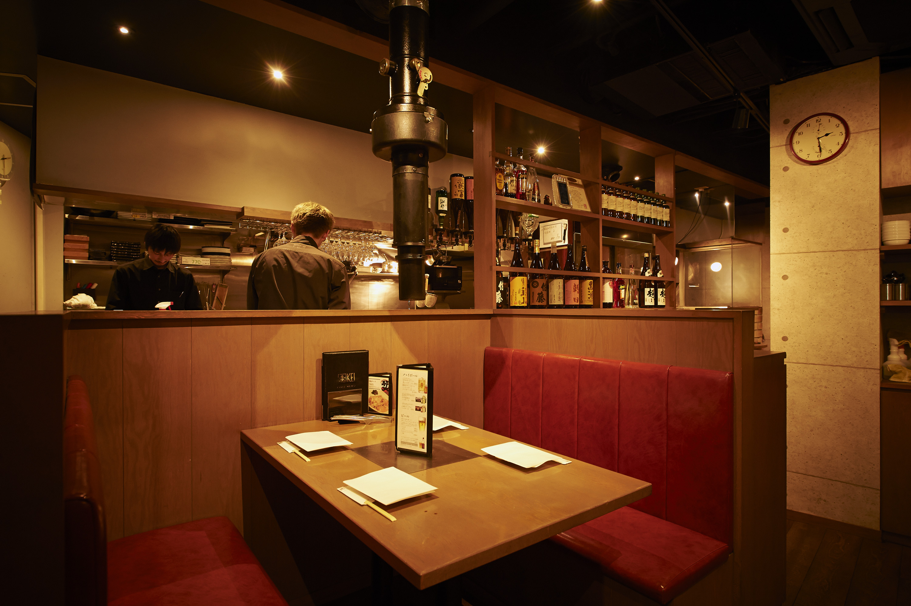 タレやキムチ、ナムルまで店内仕込み。手作りにこだわる焼肉店です。