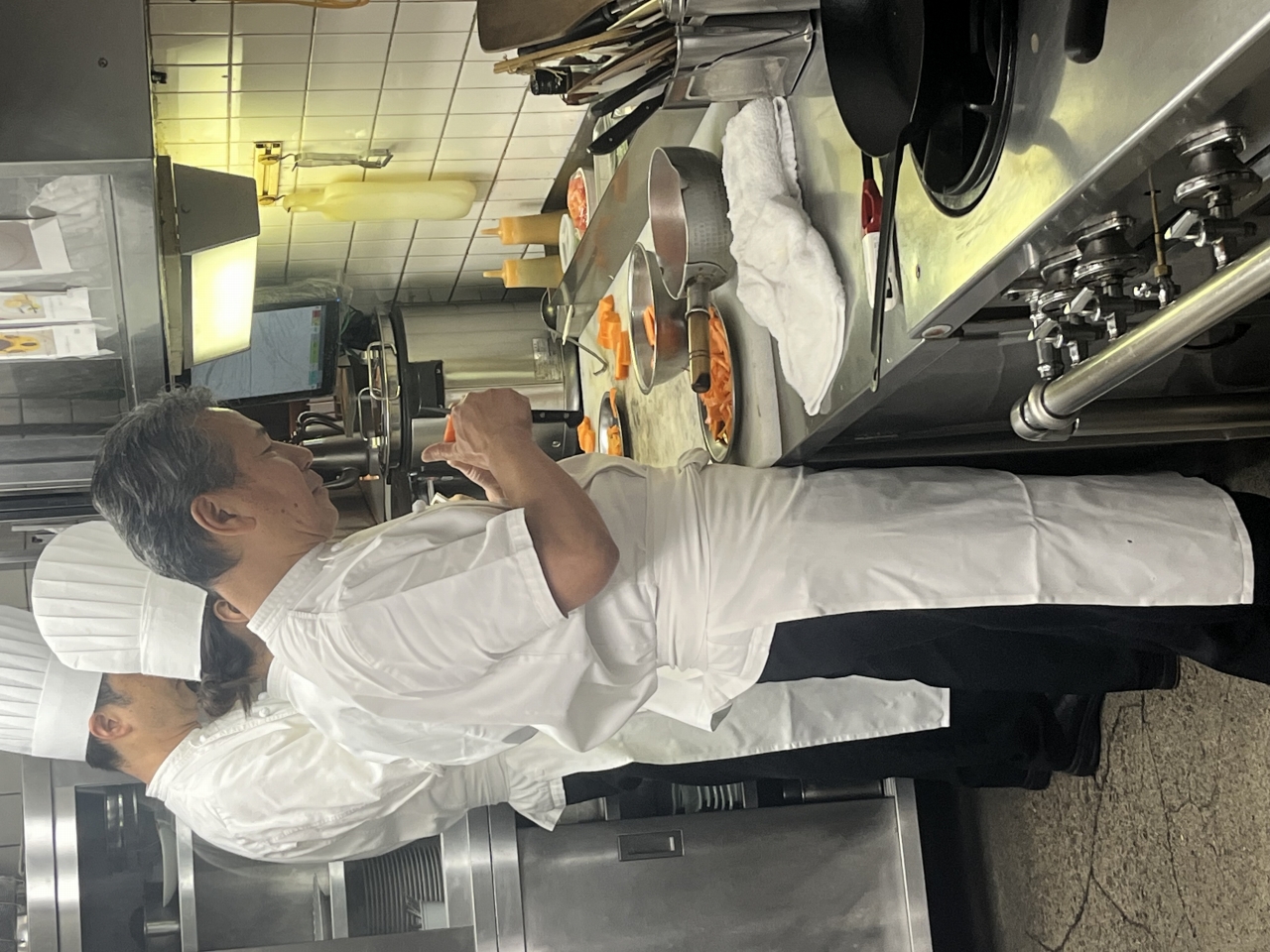 チームワークを大切にしています。仲間とともにお店を創り上げていきましょう。